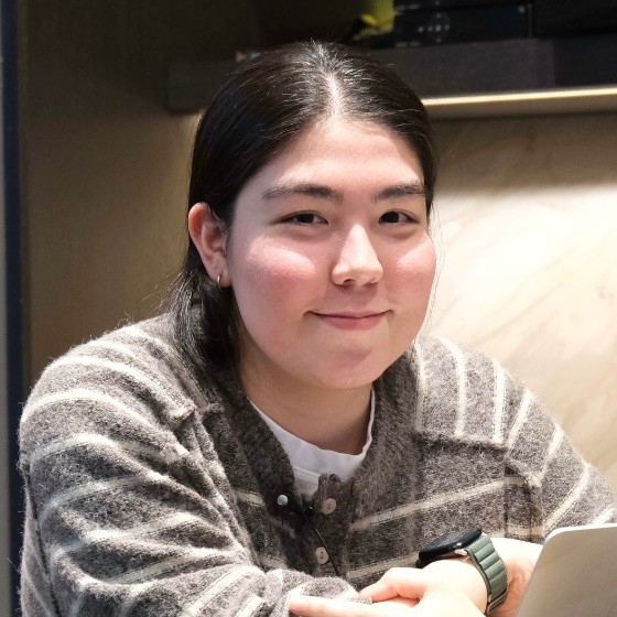 Uren Karakum profili